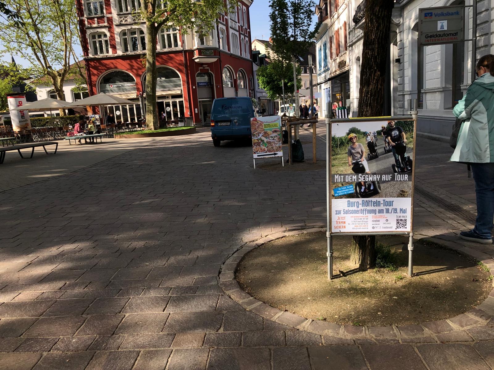 Außenwerbung Plakataufsteller Innenstadt - reell werbung